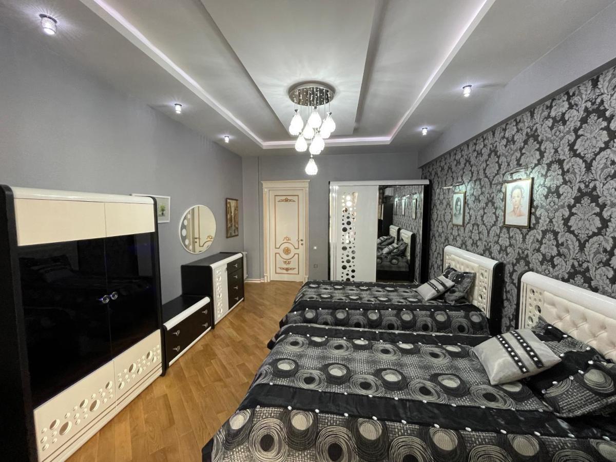 Park Azure Louvre Apartment Baku Exterior foto
