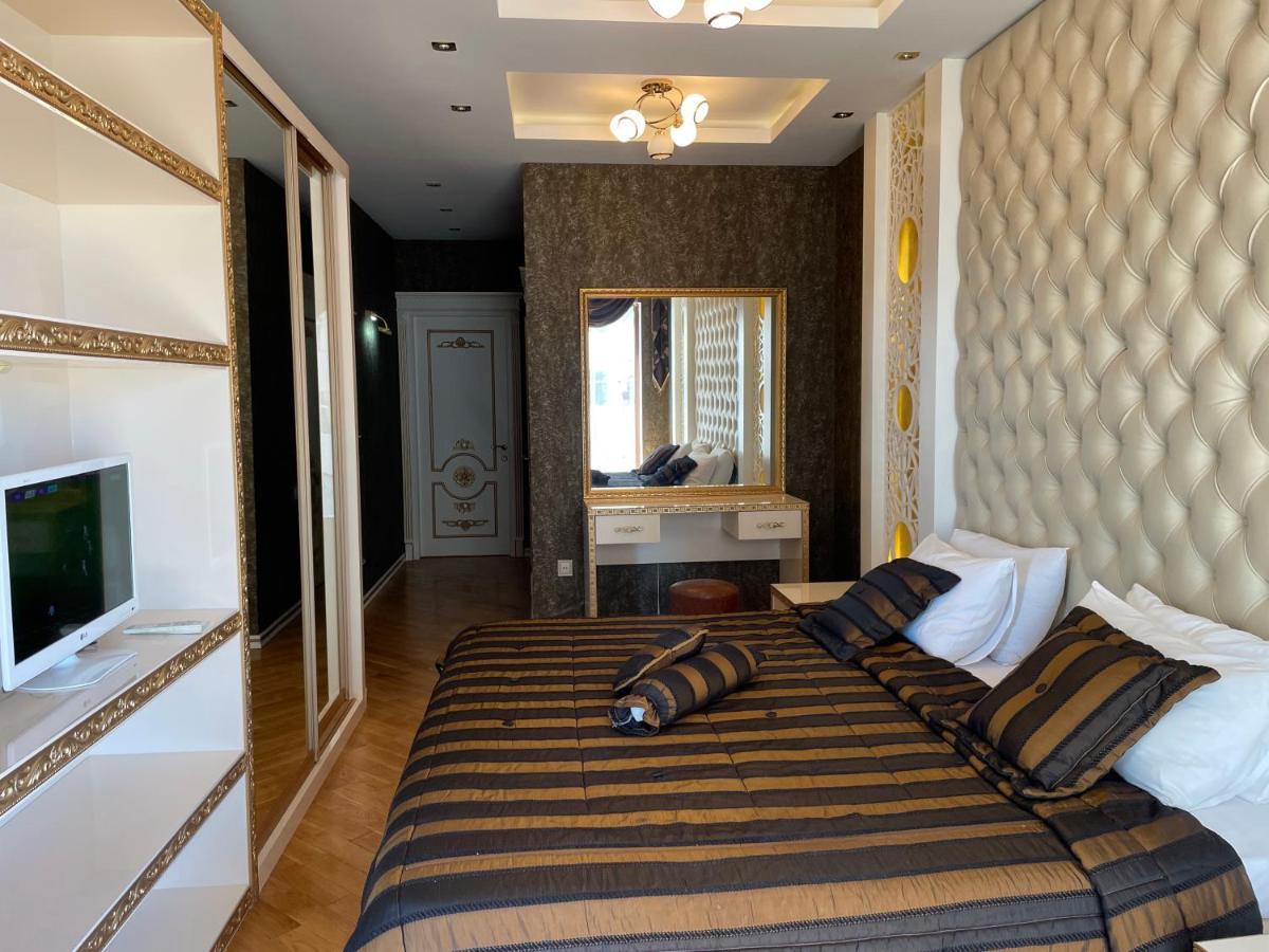 Park Azure Louvre Apartment Baku Exterior foto